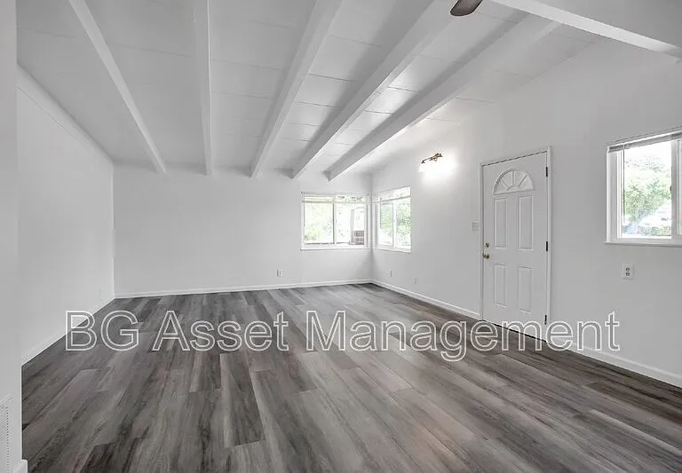 1588 Ridgecrest Rd — Photo 8