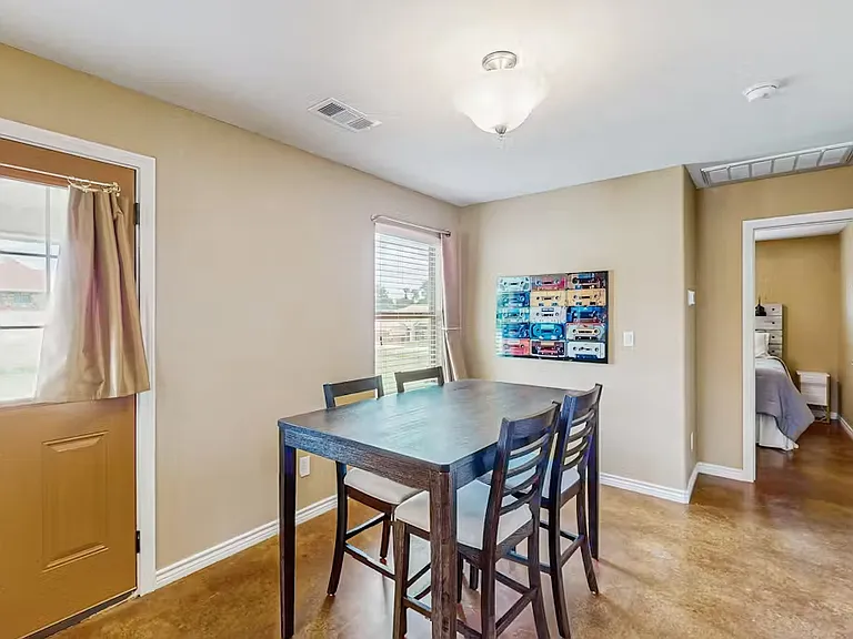 104 Ironway Dr — Photo 6