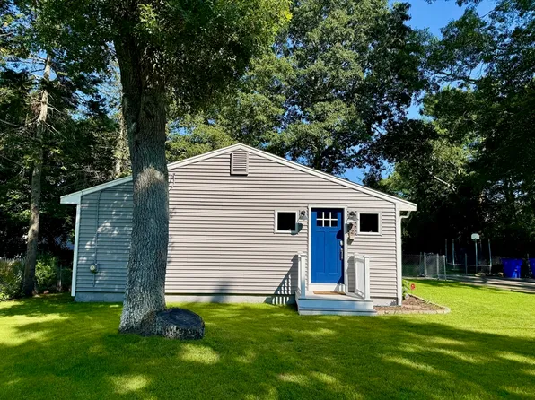 72 Handy Rd, Bourne, MA 02532