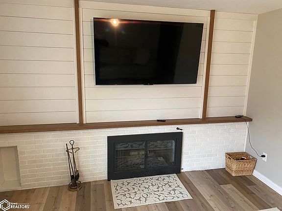 4th image of 2431 Clearview Dr