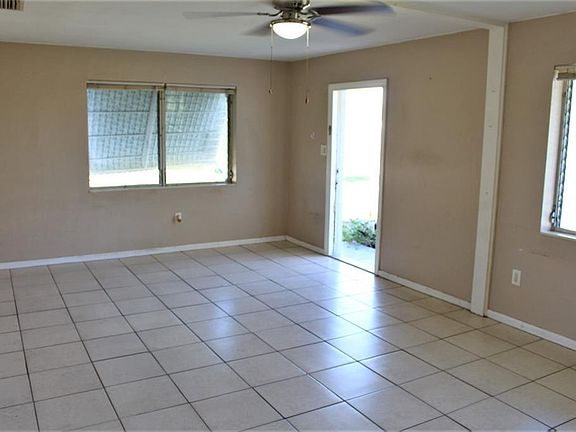 5th image of 8695 Dorothy Ave