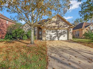 3527 Riverside Dr, Pearland, TX 77581