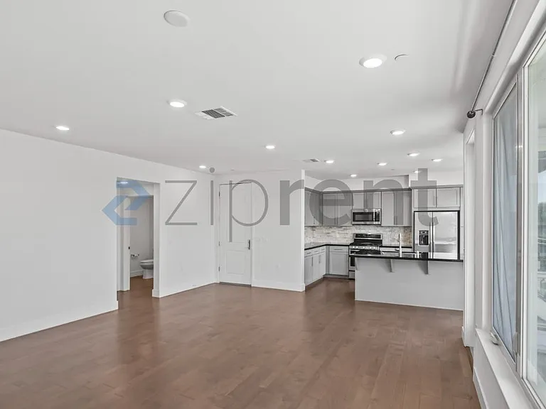 310 Riesling Ave #20 — Photo 7