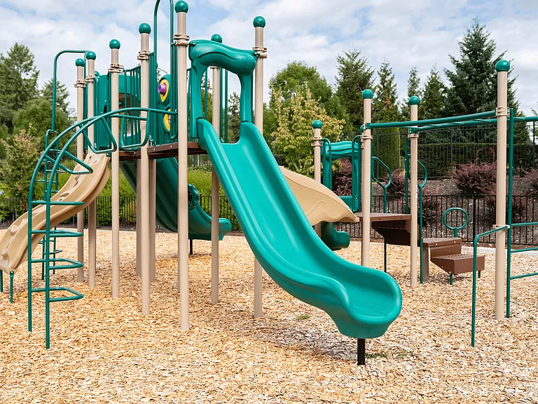 Explore Stonegate Apartments