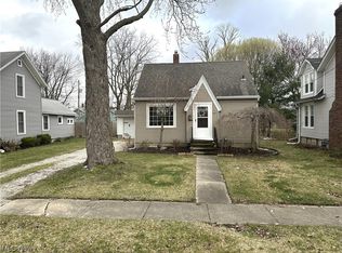 891 Exchange St, Vermilion, OH 44089