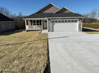 1161 Cook Rd, Crossville, TN 38555