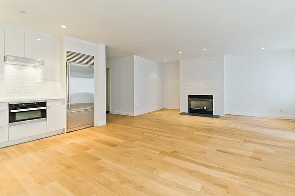 Rented by Veracity NYC LLC | media 11