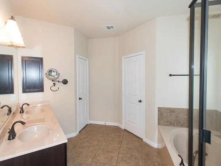 1902 Laminar Creek Rd — Photo 18