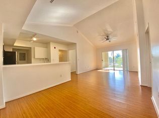 2400 S University Dr #324, Fort Lauderdale, FL 33324