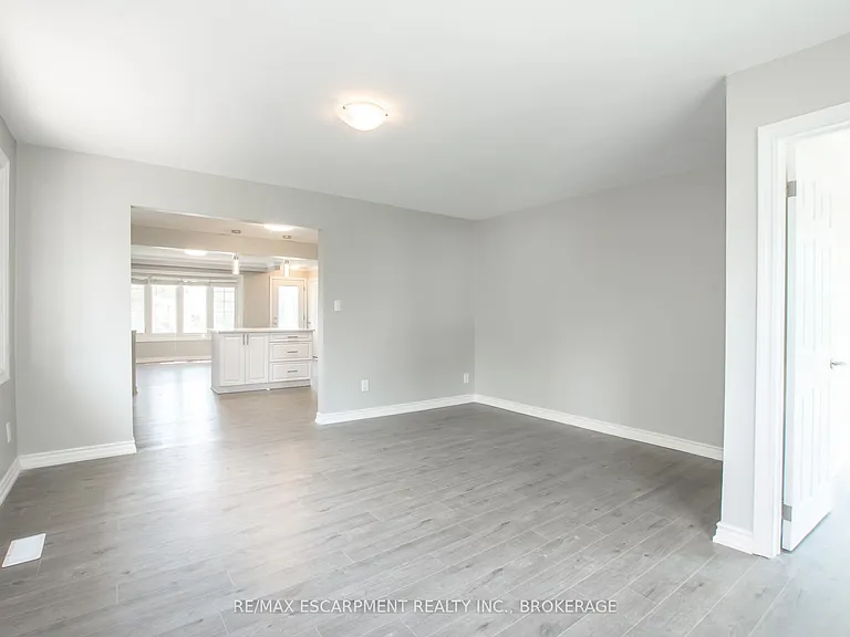 2 Wolfdale Pl #MAIN — Photo 21