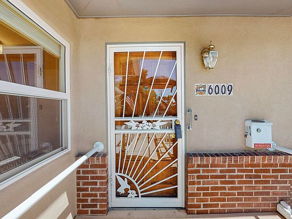 4th image of 6009 Aspen Ave NE