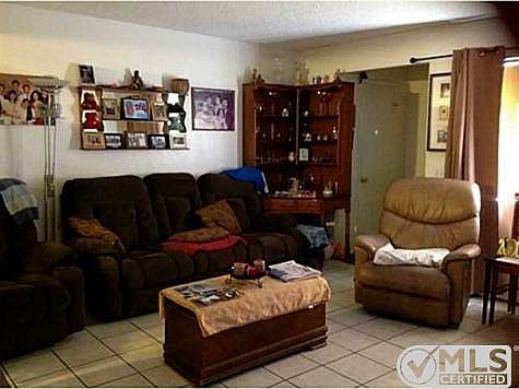 5th image of 1240 Palomar Pl