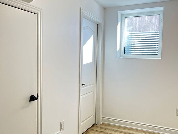 5th image of 148 Dean Ave