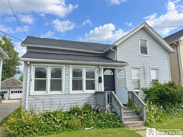 267 Lake Shore Dr E, Dunkirk, NY 14048