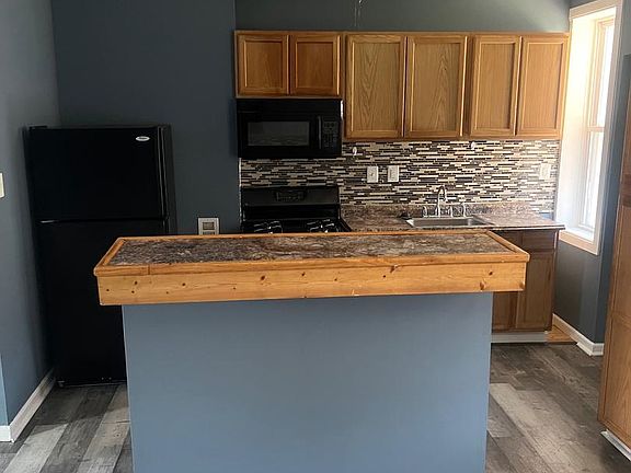 5th image of 2109 Rupp St