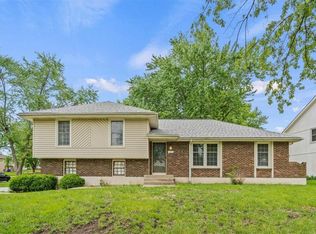 7205 E 132nd St, Grandview, MO 64030