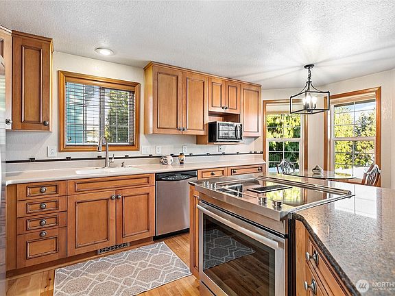 4th image of 1356 Olivia Court