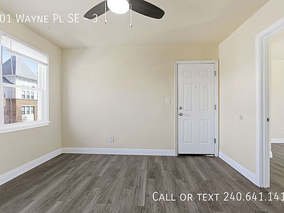 2nd image of 101 Wayne Pl SE APT 3