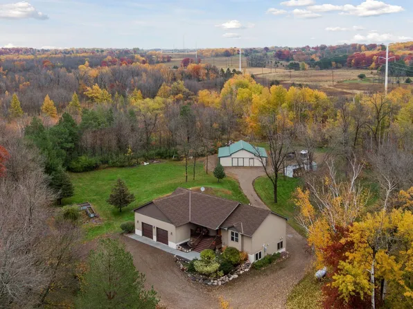 9420 190th St N, Forest Lake, MN 55025