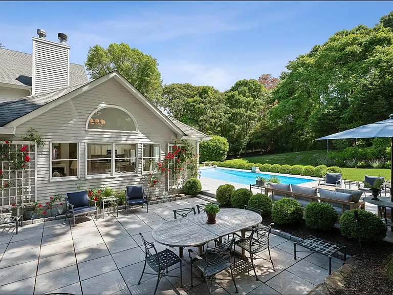 12 Knoll Rd — Photo 6