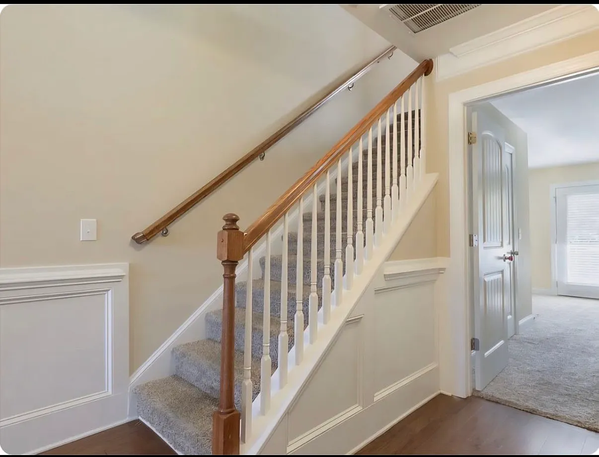 4 bed, 2199 sqft, $2,300 — Photo 3