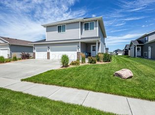 1118 29th Ave W, West Fargo, ND 58078