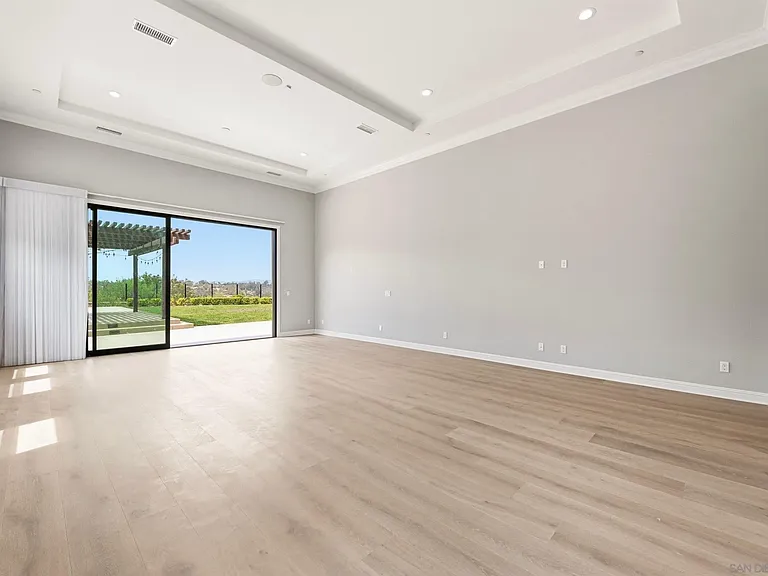 6210 Summit Crest Cir — Photo 16