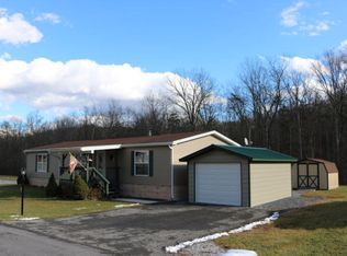 14589 Elm Dr, Mount Union, PA 17066
