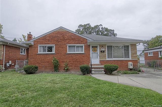 1st image of 16111 Curtis St