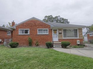 16111 Curtis St, Roseville, MI