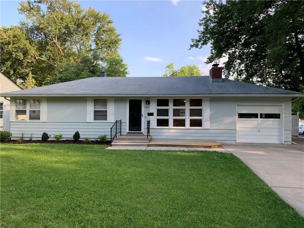 9021 W 81st St, Overland Park, KS 66204
