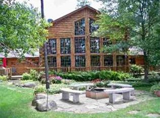 N7709 Half Moon Bay Dr E, New Lisbon, WI 53950