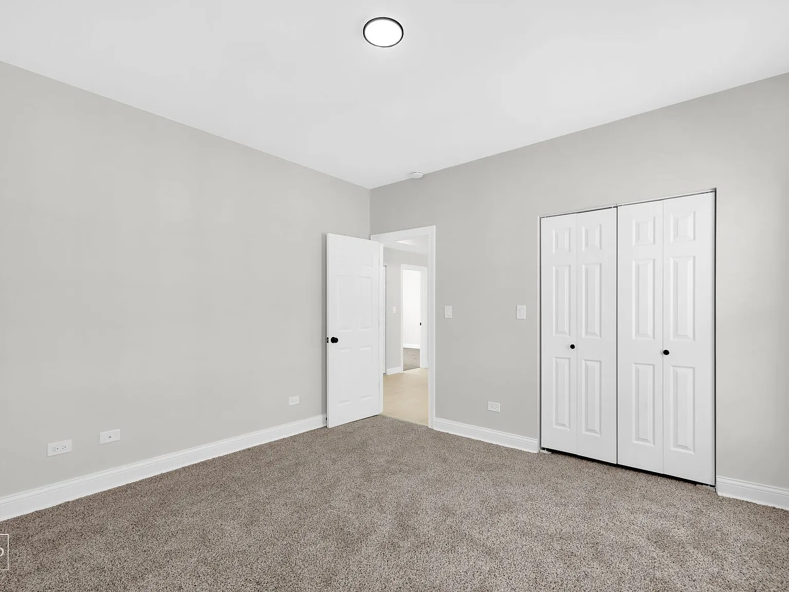 310 N Menard — Photo 2