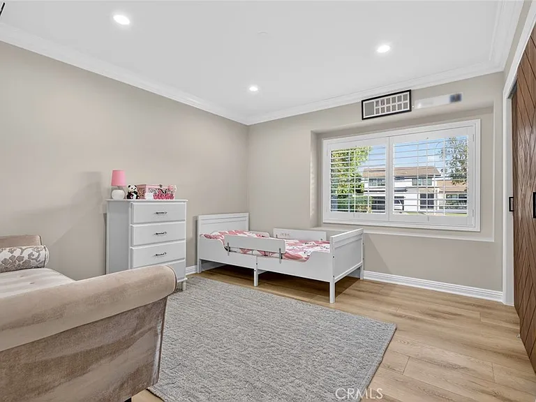 16751 Londelius St — Photo 36