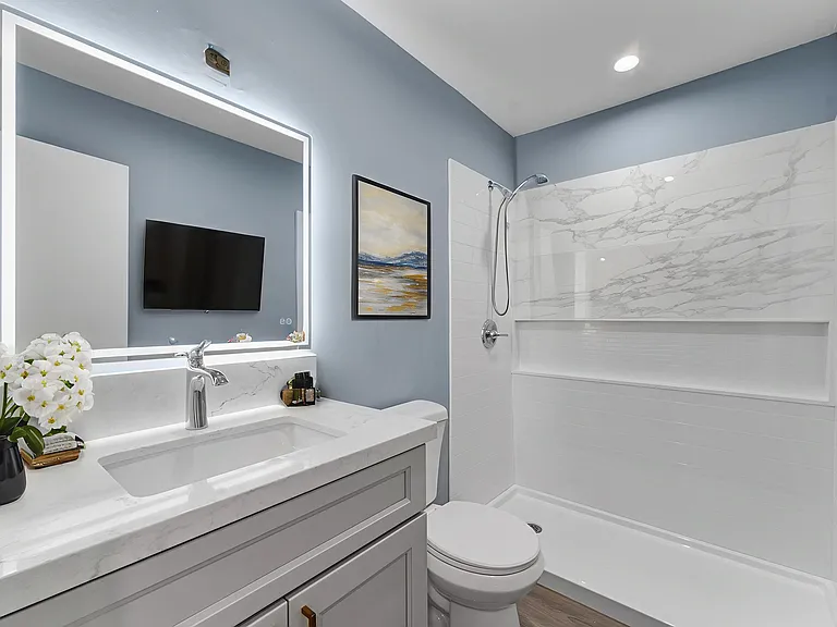 15511 Sherman Way #1 — Photo 6
