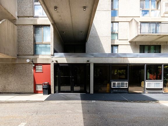 4th image of 55 Tall Oaks Dr Unit 407