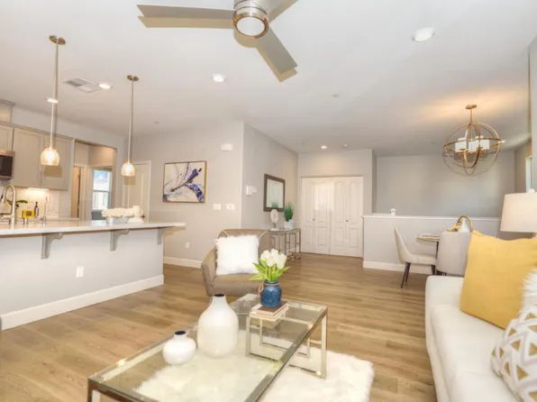1013 Onofrio Ln Unit 3, San Jose, CA 95131