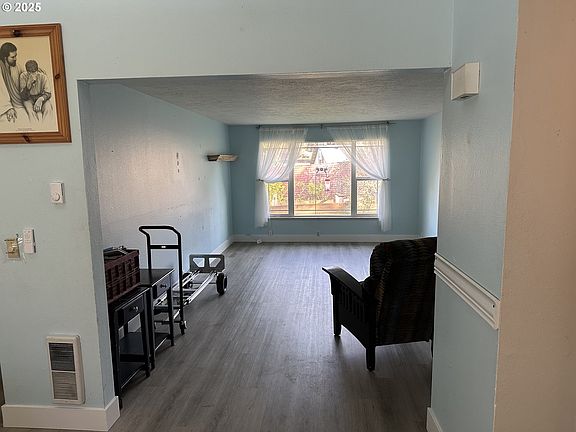 3rd image of 11019 NW 30th Ct