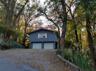 18 Cedar Ct, Portage, IN 46368