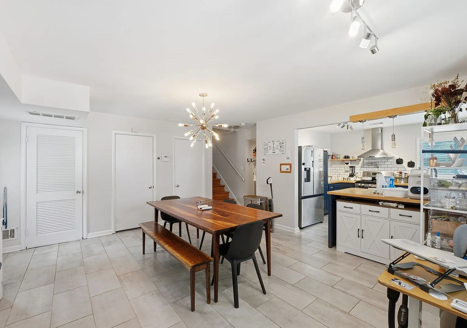Beautifully Updated Split-Level Home Near Wheaton Metro! — Photo 4