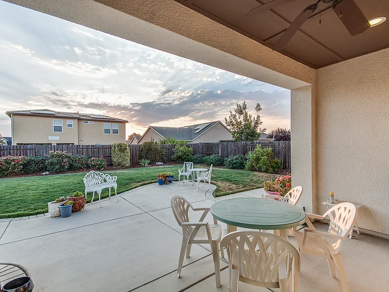 6079 E Ramona Way — Photo 5