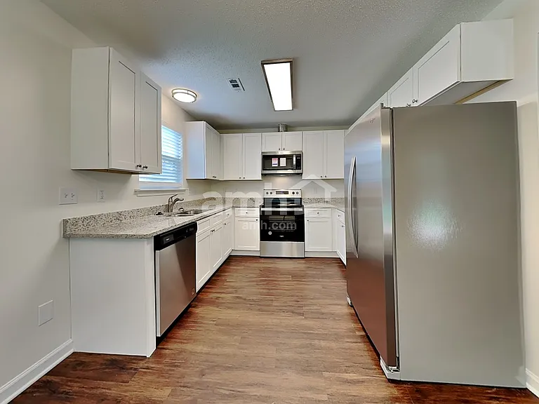 595 River Glen Ct — Photo 3