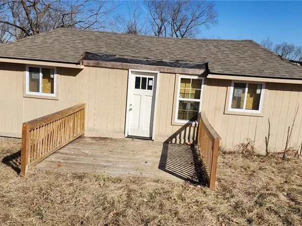 3933 N Lister Ave, Kansas City, MO 64117