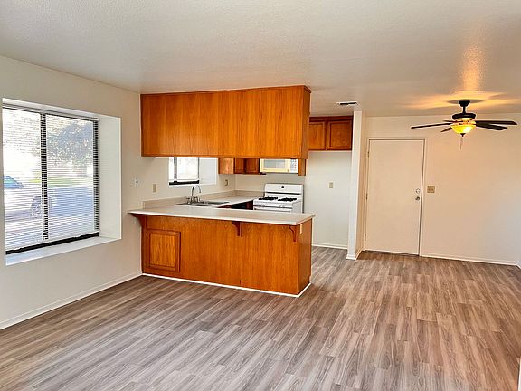 4th image of 8201 Laborough Dr #D
