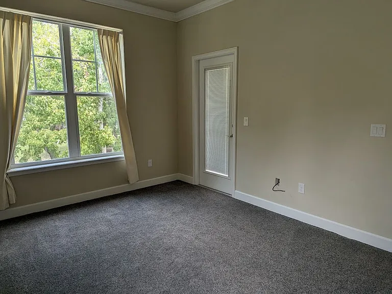 2365 NW 33rd Pl — Photo 21