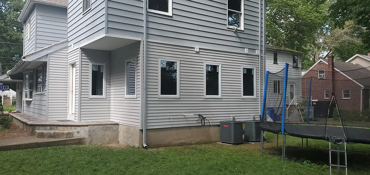 Building Photo - 96 Columbus Dr
