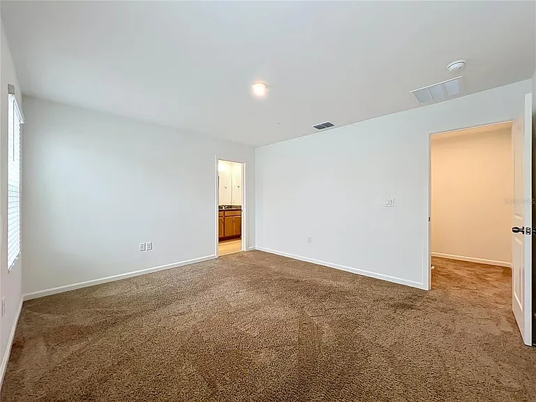 9848 Walkway Dr — Photo 23