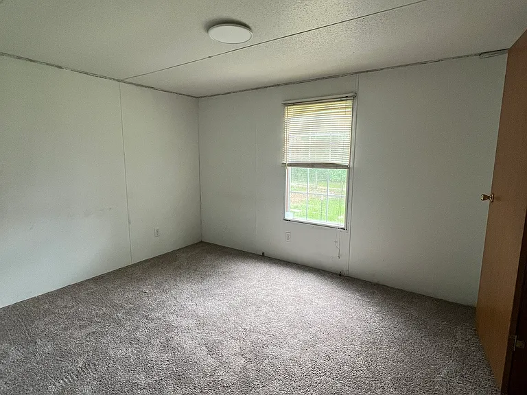 4066 SW County Road 138 — Photo 4