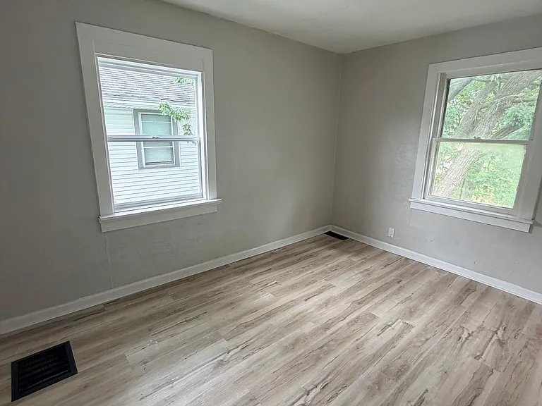 708 S Purdum St #708 — Photo 6