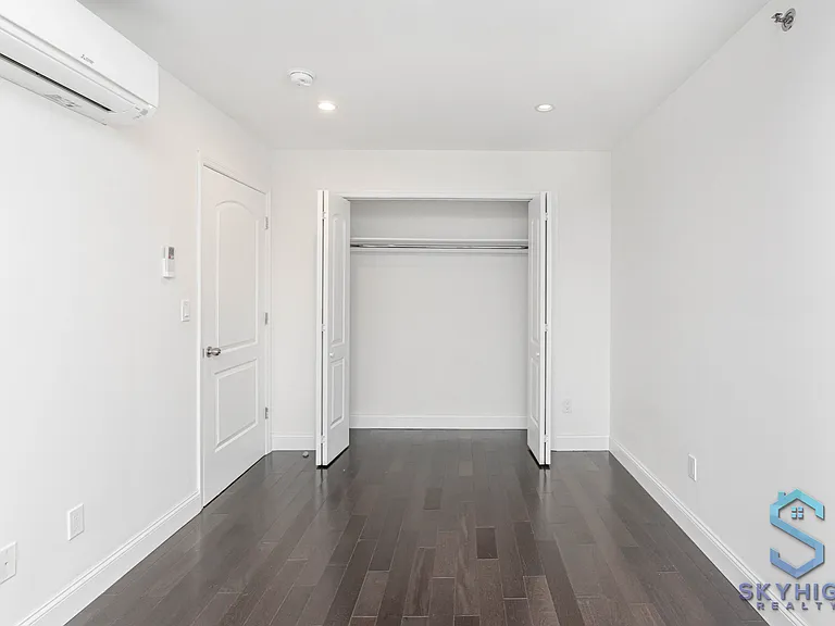 46-02 70th St #6K — Photo 9